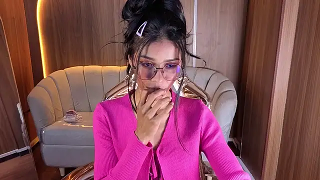 Alina b  online show from February 2026 08:10:02 PM