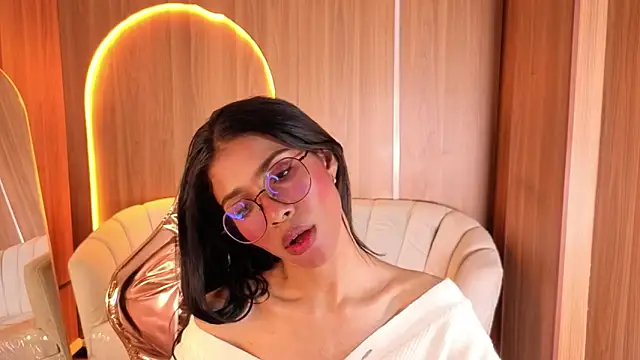 Alina b  online show from March 2026 08:05:02 PM