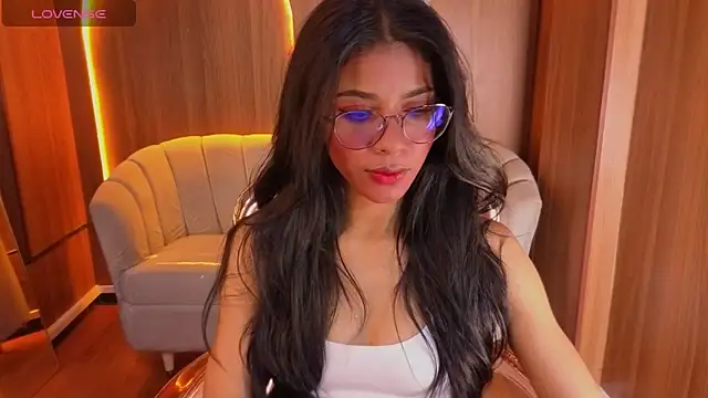 Alina b  online show from May 2026 07:56:02 PM