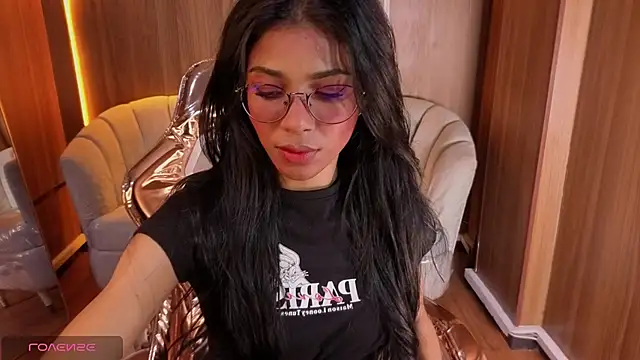 Alina b  online show from May 2026 07:52:02 PM