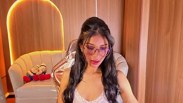 Alina b  online show from March 2026 08:09:01 PM