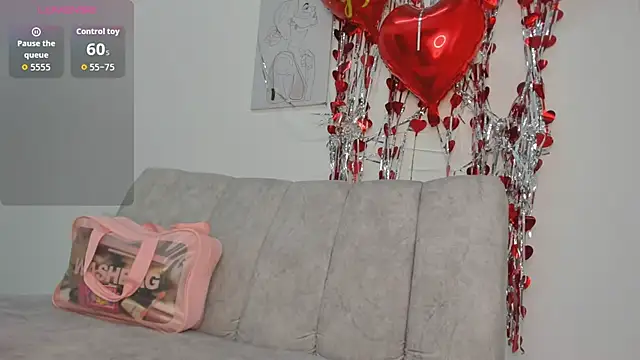 velvetluna  online show from March 2026 11:18:02 AM