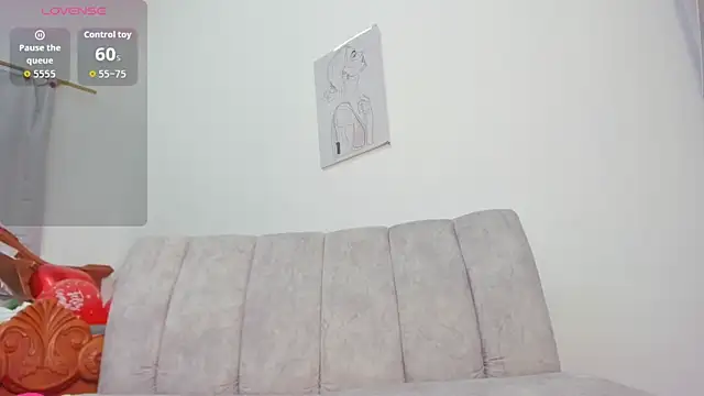 velvetluna  online show from April 2026 03:08:01 PM