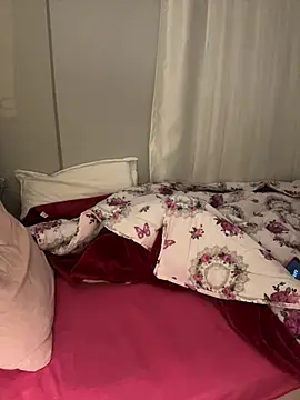 Snapshot of beliss_11 chatting on March 2026 08:27:02 PM beliss 11 online show from March 2026 08:27:02 PM