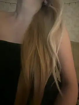 Snapshot of NikkiMis chatting on February 2026 09:58:02 PM NikkiMis online show from February 2026 09:58:02 PM