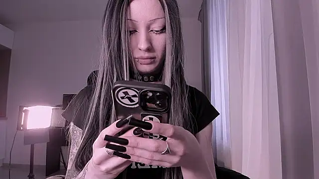 tributetomyluxury online show from February 2026 02:17:01 PM