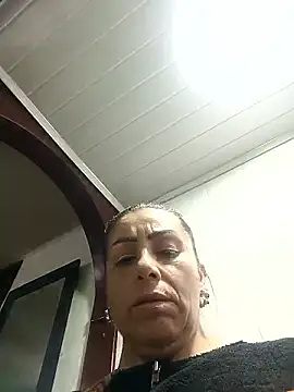 Snapshot of maynor_1998 chatting on April 2026 11:27:02 PM maynor 1998 online show from April 2026 11:27:02 PM