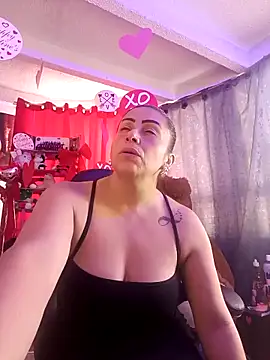 Snapshot of maynor_1998 chatting on March 2026 08:57:01 PM maynor 1998 online show from March 2026 08:57:01 PM