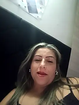 Snapshot of maynor_1998 chatting on March 2026 02:26:01 AM maynor 1998 online show from March 2026 02:26:01 AM