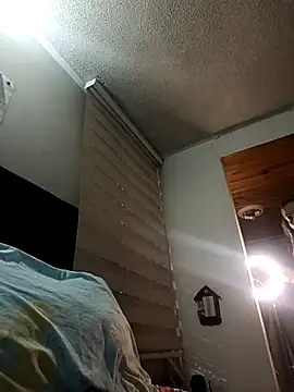 Snapshot of maynor_1998 chatting on April 2026 01:41:01 AM maynor 1998 online show from April 2026 01:41:01 AM