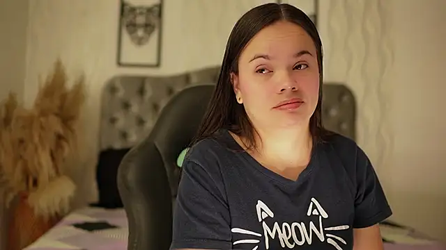 katt eyes  online show from February 2026 01:42:02 PM