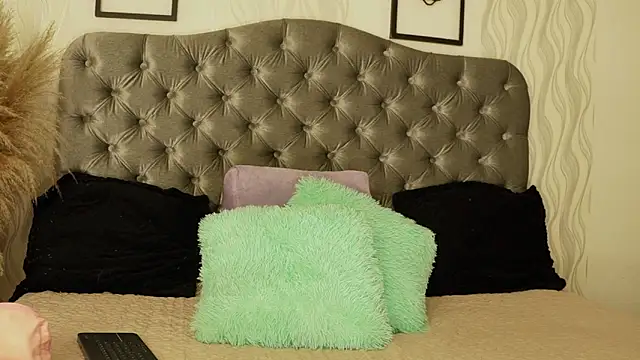 katt eyes  online show from March 2026 01:34:02 PM