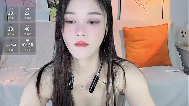 Lisa-295188 online show from April 2026 07:32:02 AM