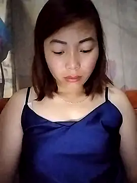 Ella-aa online show from April 2026 09:19:02 PM