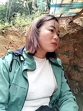 Ella-aa online show from February 2026 02:42:02 AM