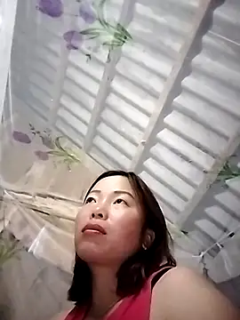 Ella-aa online show from April 2026 10:16:02 PM