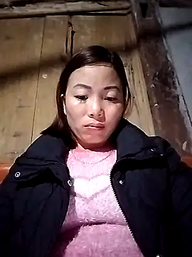 Ella-aa online show from February 2026 12:55:01 PM