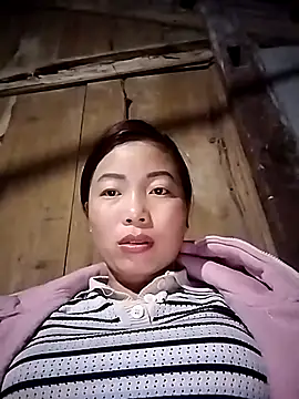 Ella-aa online show from February 2026 10:30:02 PM