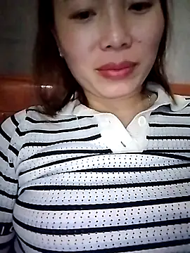 Ella-aa online show from March 2026 01:23:02 PM