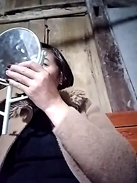 Ella-aa online show from February 2026 09:54:01 PM