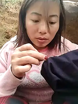 Ella-aa online show from February 2026 07:07:01 AM