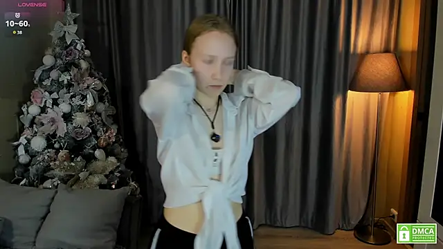 Cutie Ellis online show from May 2026 12:30:01 PM