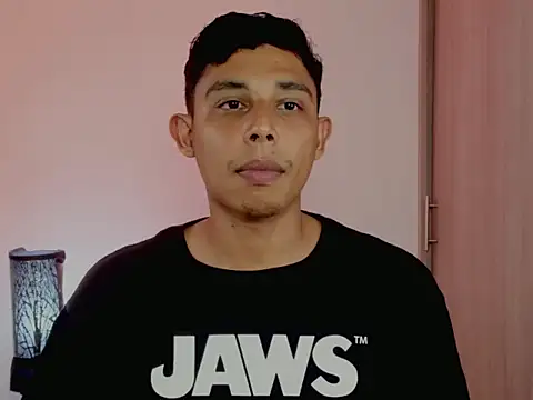 nilo2021 online show from April 2026 09:09:02 PM