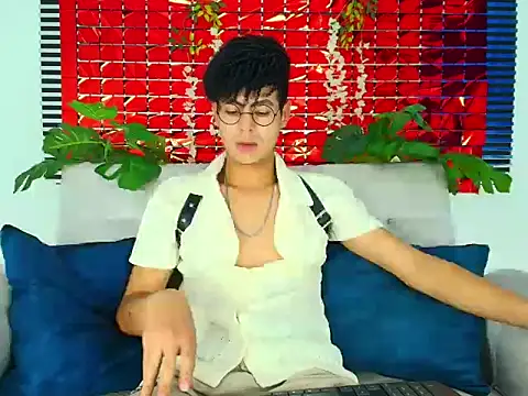 ThiiagoSaeenz online show from February 2026 12:11:02 AM