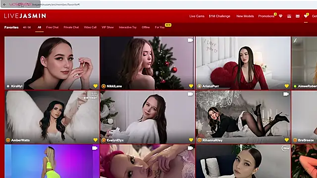 CrystalLili online show from February 2026 03:28:01 AM