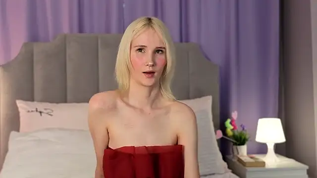 CrystalLili online show from May 2026 03:17:01 AM