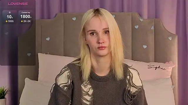 CrystalLili online show from February 2026 03:48:02 AM