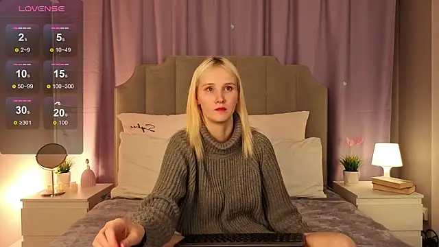 CrystalLili online show from February 2026 04:23:01 AM