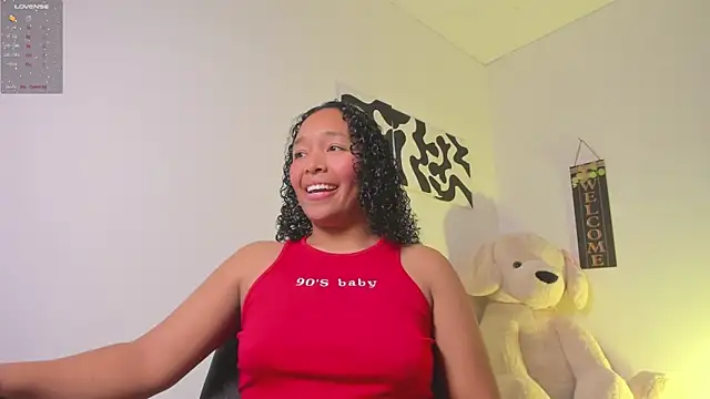 Snapshot of Nia13 chatting on February 2026 05:51:01 AM Nia13 online show from February 2026 05:51:01 AM