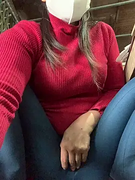 Snapshot of YANINA120 chatting on February 2026 01:28:01 AM YANINA120 online show from February 2026 01:28:01 AM