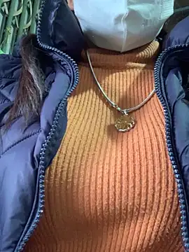 Snapshot of YANINA120 chatting on February 2026 09:52:02 AM YANINA120 online show from February 2026 09:52:02 AM