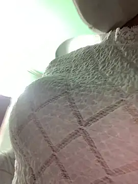 Snapshot of YANINA120 chatting on February 2026 01:58:01 AM YANINA120 online show from February 2026 01:58:01 AM