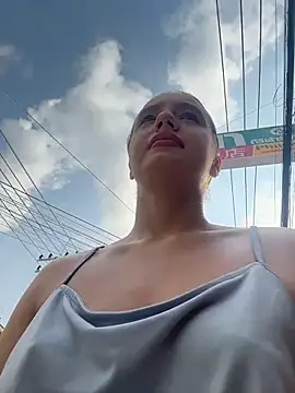 MiaTee online show from April 2026 01:56:02 AM