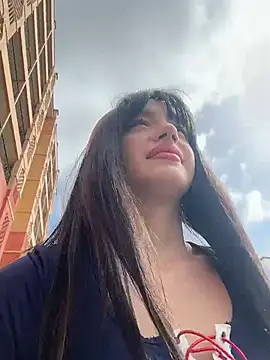MiaTee online show from May 2026 01:47:02 AM