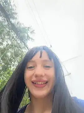 MiaTee online show from May 2026 01:42:02 AM