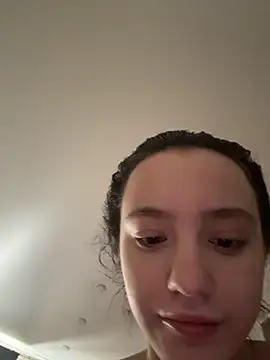 MiaTee online show from February 2026 03:18:02 AM