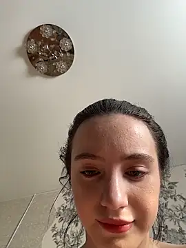 MiaTee online show from March 2026 05:08:02 AM