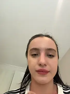 MiaTee online show from March 2026 03:40:01 AM