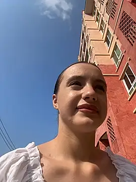 MiaTee online show from April 2026 02:02:02 AM