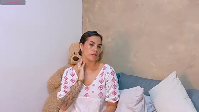 AndiVasquez online show from February 2026 12:13:02 PM