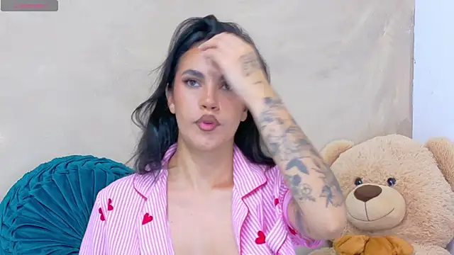 AndiVasquez online show from May 2026 10:24:01 AM