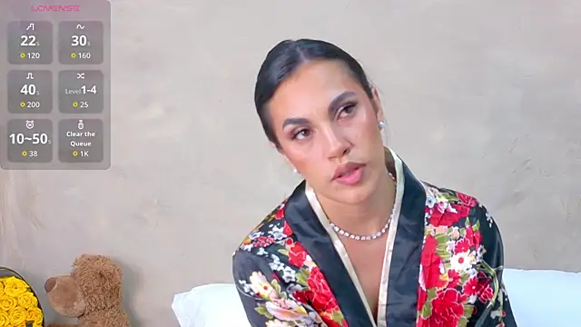 AndiVasquez online show from April 2026 04:08:01 AM