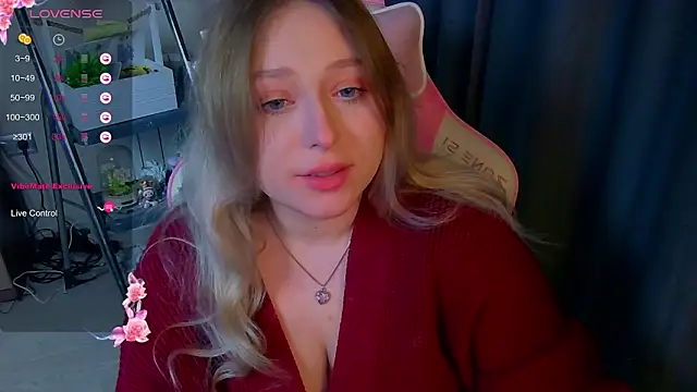 Snapshot of Emiliaaah chatting on February 2026 11:10:02 AM Emiliaaah online show from February 2026 11:10:02 AM