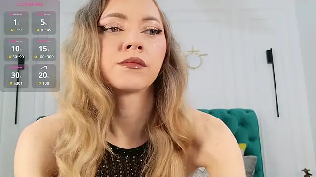 IrisLayne online show from April 2026 04:30:01 AM