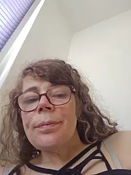 Snapshot of Isa363636 chatting on July 2026 08:20:02 AM Isa363636 online show from July 2026 08:20:02 AM