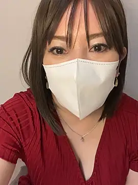 Mitsuco surflady online show from April 2026 04:57:02 PM